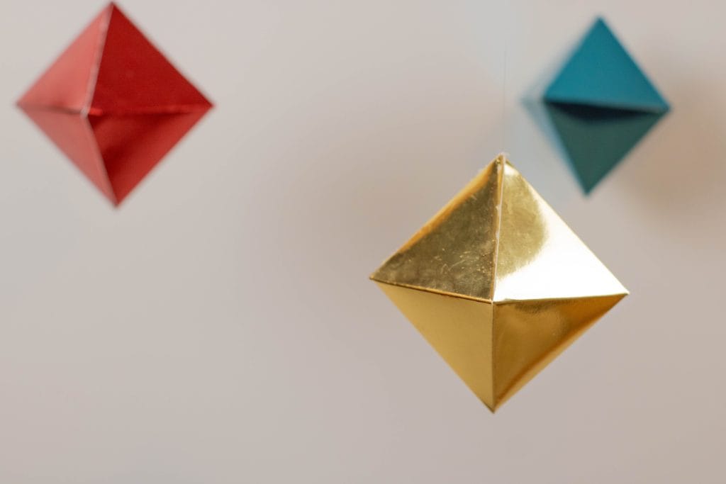 What and How to Present Montessori Color Tablets - The Montessori Twin Mama